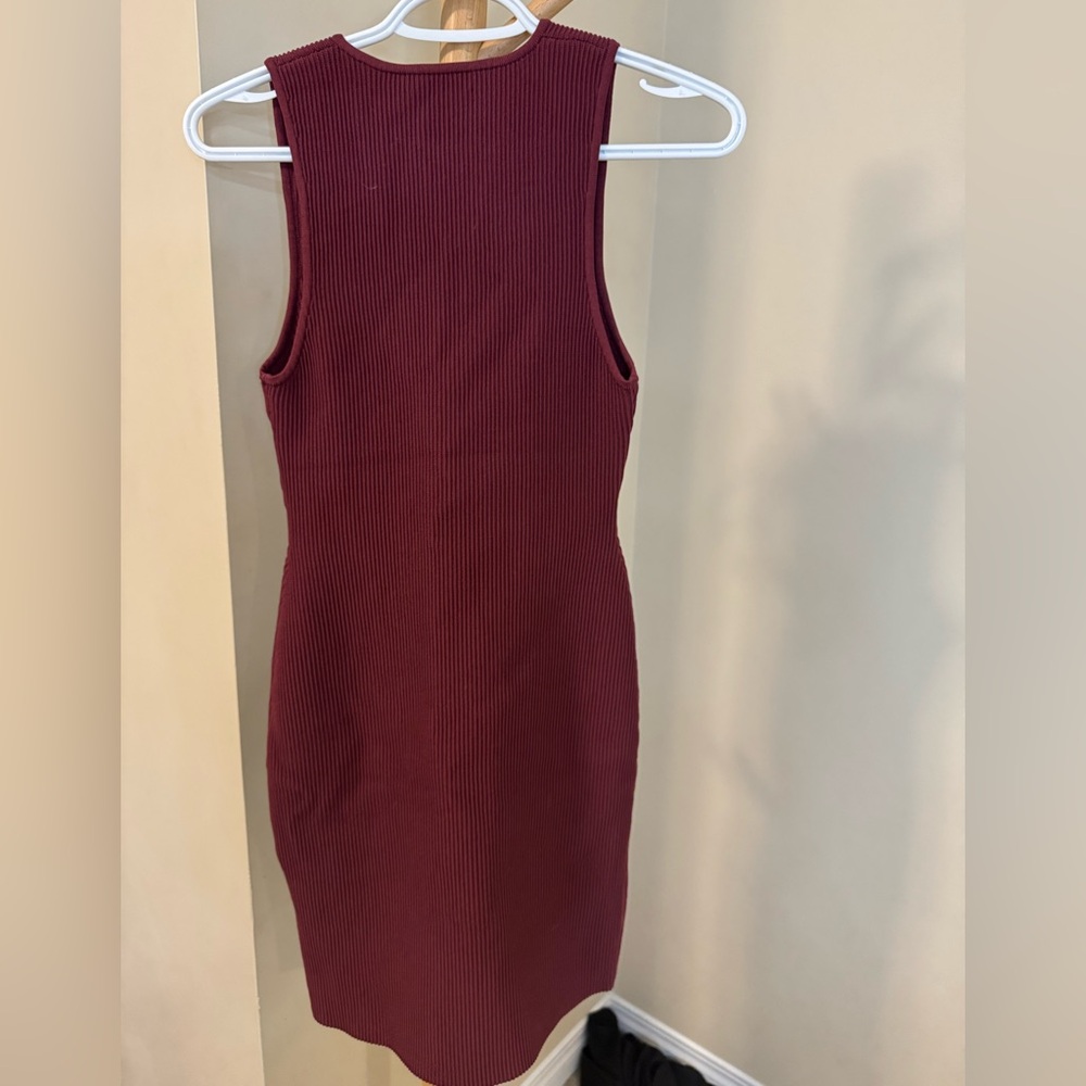 Babaton Deep Red Ribbed Midi Dress - Picture 2 of 3